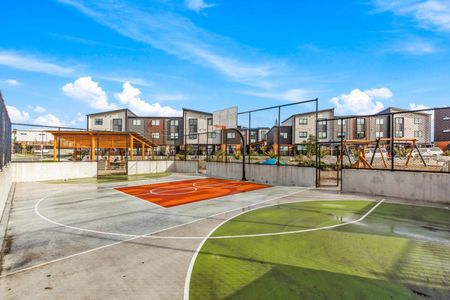 Modern and Convenient living in Glen Eden / Oratia - Photo 4