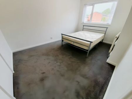2 Bed 1 Bath - Photo 5