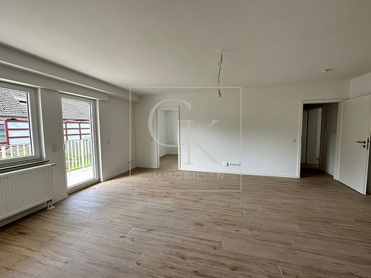 Erstbezug nach Modernisierung von lichtdurchfluteter 2-Zimmer-Wohnung mit großem Balkon - Foto 1