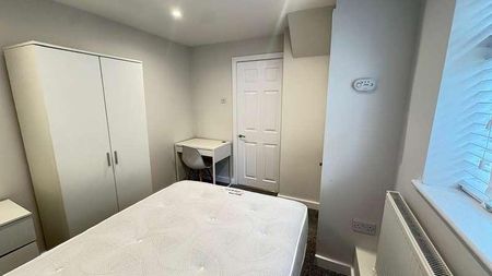 St. Anns Close, Leeds, LS4 - Photo 5