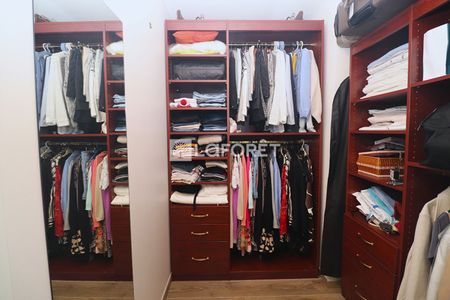 Apartment - Photo 2