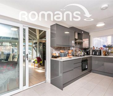 3 bedroom semi-detached house to rent - Photo 6