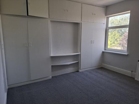 3 bedroom semi-detached house to rent - Photo 3