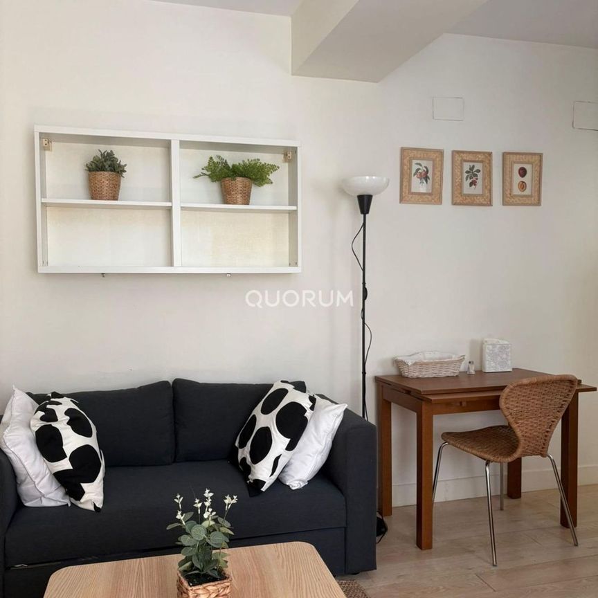 Alquiler de piso en Gregorio de la Revilla Zumarkalea - Foto 1