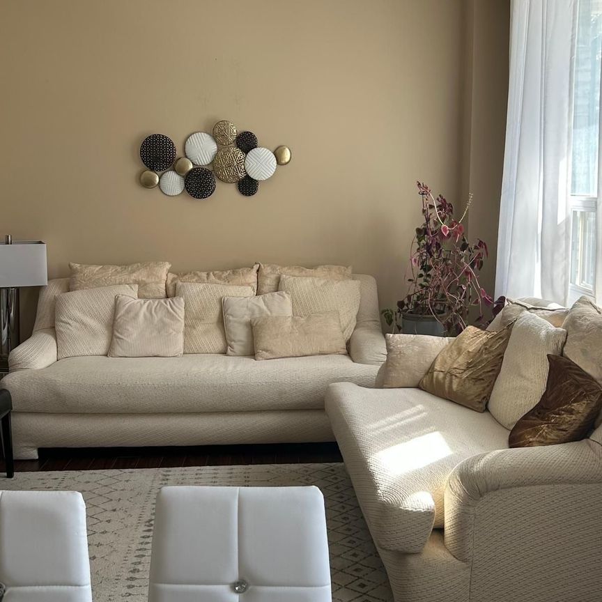 For Lease - 82 Henderson Drive Unit# 94, Aurora, Ontario - Photo 1