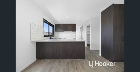 Modern, Low Maintenance Home! - Photo 4