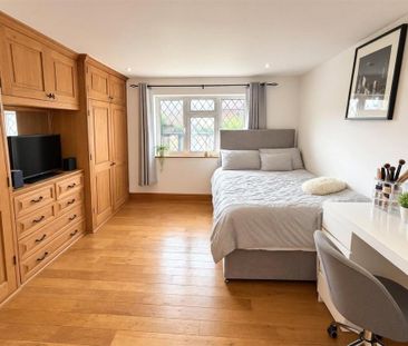 4 bedroom detached house to rent - Photo 3