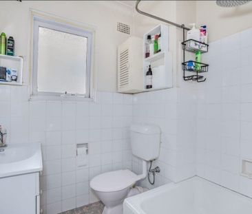 One Bedroom Ground Floor Apartment in the Belmore Gardens - Photo 6