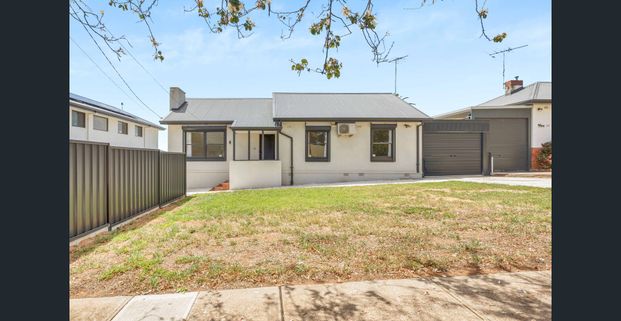 Newly Renovated 3-Bedroom Home! - Photo 1
