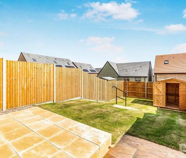 3 bedroom semi-detached house to rent - Photo 4