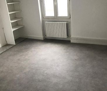 Location Appartement 4 pièces 79m² DECINES CHARPIEU 69150 - Photo 4