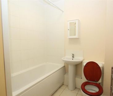2 bedroom flat to rent - Photo 6
