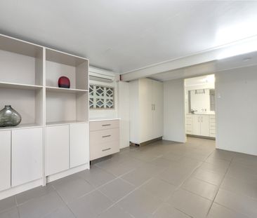 13 Merryl Street, Rasmussen QLD 4815 - House For Rent | Domain - Photo 5