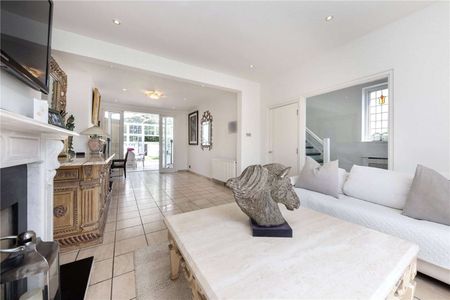 Sutherland Grove, Southfields, London, SW18 5QW - Photo 2