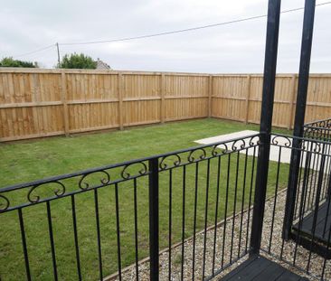 2 bedroom flat to rent - Photo 6