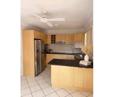 Stylish Townhouse Living with Private Courtyard - Photo 4