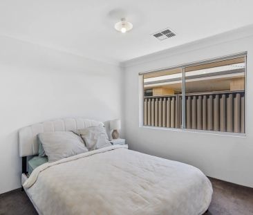 GREAT SIZED HOME.. TOP LOCATION!!!! - Photo 4