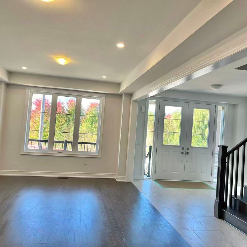 For Lease - 10 Fred Lablanc Drive, Markham, Ontario - Photo 1