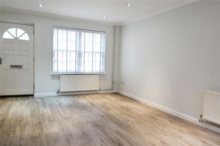 2 bedroom terraced house to rent - Photo 2