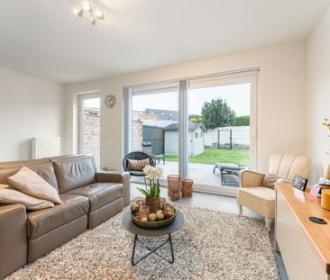 Moderne, instapklare woning te huur met 4 slaapkamers en garage in ... - Foto 2