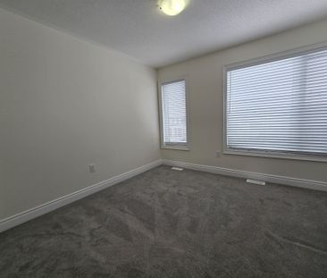 For Lease - 12 Lisa Street, Wasaga Beach, Ontario - Photo 6