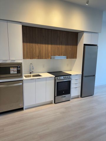 For Lease - 5105 Hurontario Street Unit# 202, Mississauga, Ontario - Photo 5