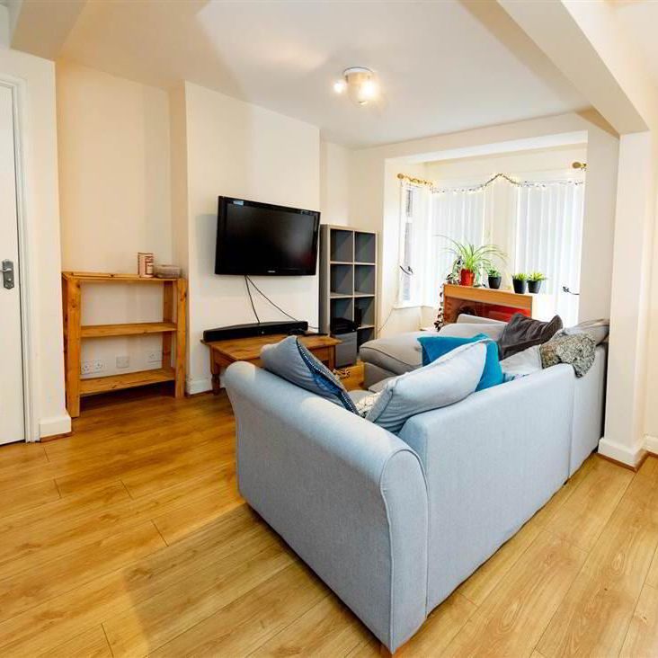46 Greenville Road, Belfast, BT5 5EP - Photo 1