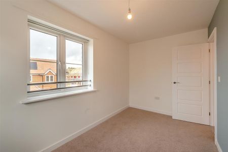 2 bedroom semi-detached house to rent - Photo 3