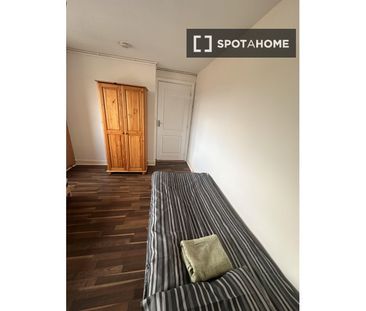 Bed in shared room for rent in Ballymun-Whitehall, Dublin. - Photo 1