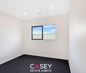 28 Khaki Street, Clyde - Photo 4