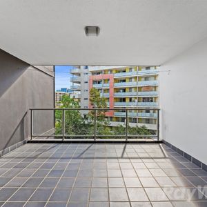 Great - One Bedroom Unit - Photo 3