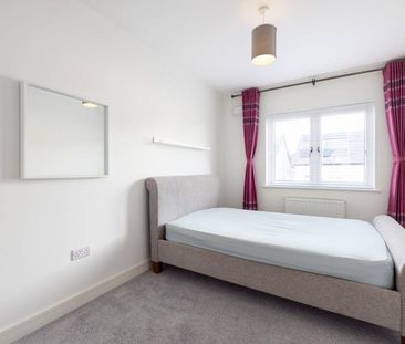 11 Edenbrook Grove Citywest Dublin 24 - Photo 2