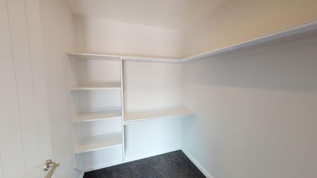 City Centre - 2 Bedrooms - Photo 5