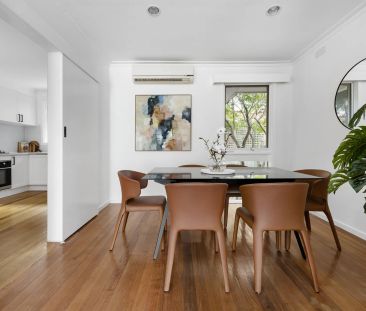 Exquisite Villa Living! - Photo 4