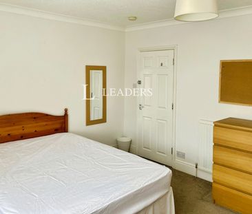 4 bedroom house to rent Adelaide Road, Southampton, SO17 - Photo 4