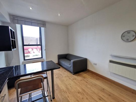 1 bedroom flat to rent - Photo 1
