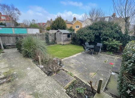 Orchid Road, London, N14 - Photo 3