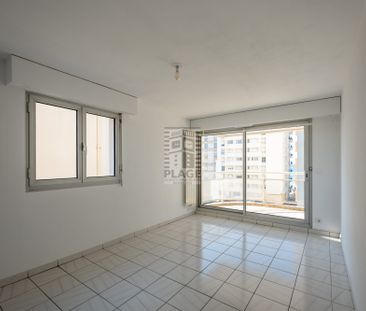 Location Appartement 2 pièces 43m² LES SABLES D OLONNE 85100 - Photo 4