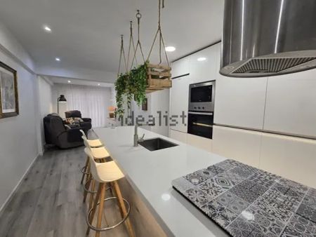 Alquiler de piso en Calle Carlos Valverde - Foto 4