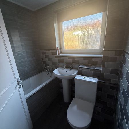 1 Bed Flat, Maxwell Drive, G41 - Photo 4