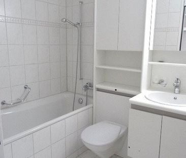 2.5-ZW à 67 m² im 7. OG mit Balkon - Photo 3