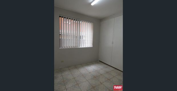 HANDY LOCATION - IN THE HEART OF CABRAMATTA ! - Photo 1