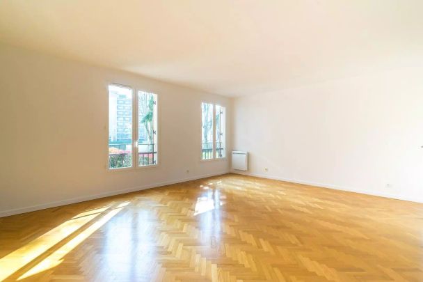 location Appartement T5 DE 108m² À VERSAILLES - Photo 1