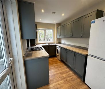 3 bedroom terraced house to rent - Photo 3