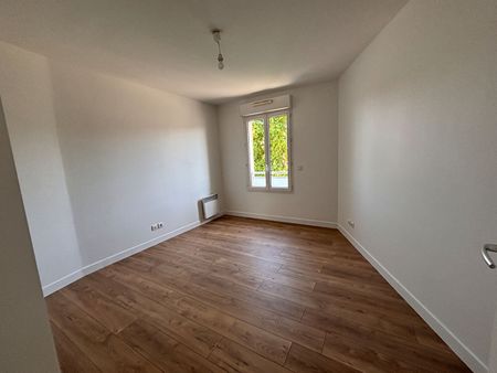 Location Appartement 2 pièces 47m² - Photo 4
