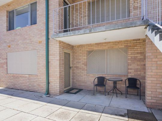 Delightful 2-Bedroom, 1-Bathroom Unit *Open Thurs 18th Dec 4.30 to 4.45* - Photo 1