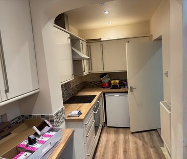 1 Bed Flat, Brunswick Terrace, BN3 - Photo 4