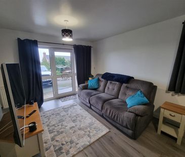 Meendhurst Road, Cinderford - Photo 2