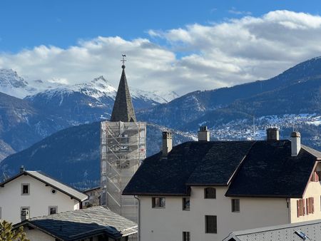 Location à l'année: appartement neuf au coeur du village de Montana - Photo 2