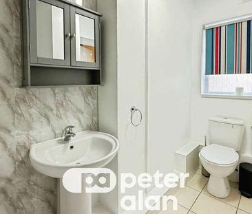 Francis Terrace, Pontyclun, CF72 - Photo 5
